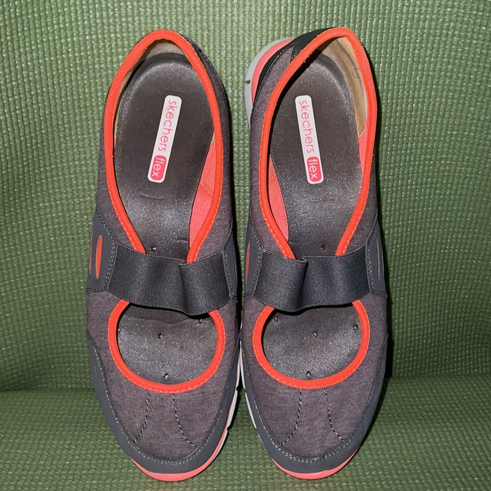 Gray & Peach Nylon & Jersey Fabric Skechers Flex Flats with Elastic size 9